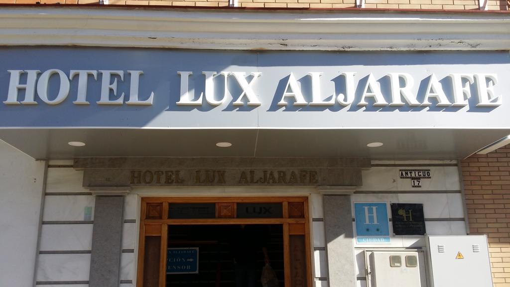 Hotel Lux Aljarafe Mairena del Aljarafe Bagian luar foto