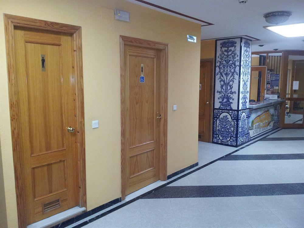 Hotel Lux Aljarafe Mairena del Aljarafe Bagian luar foto