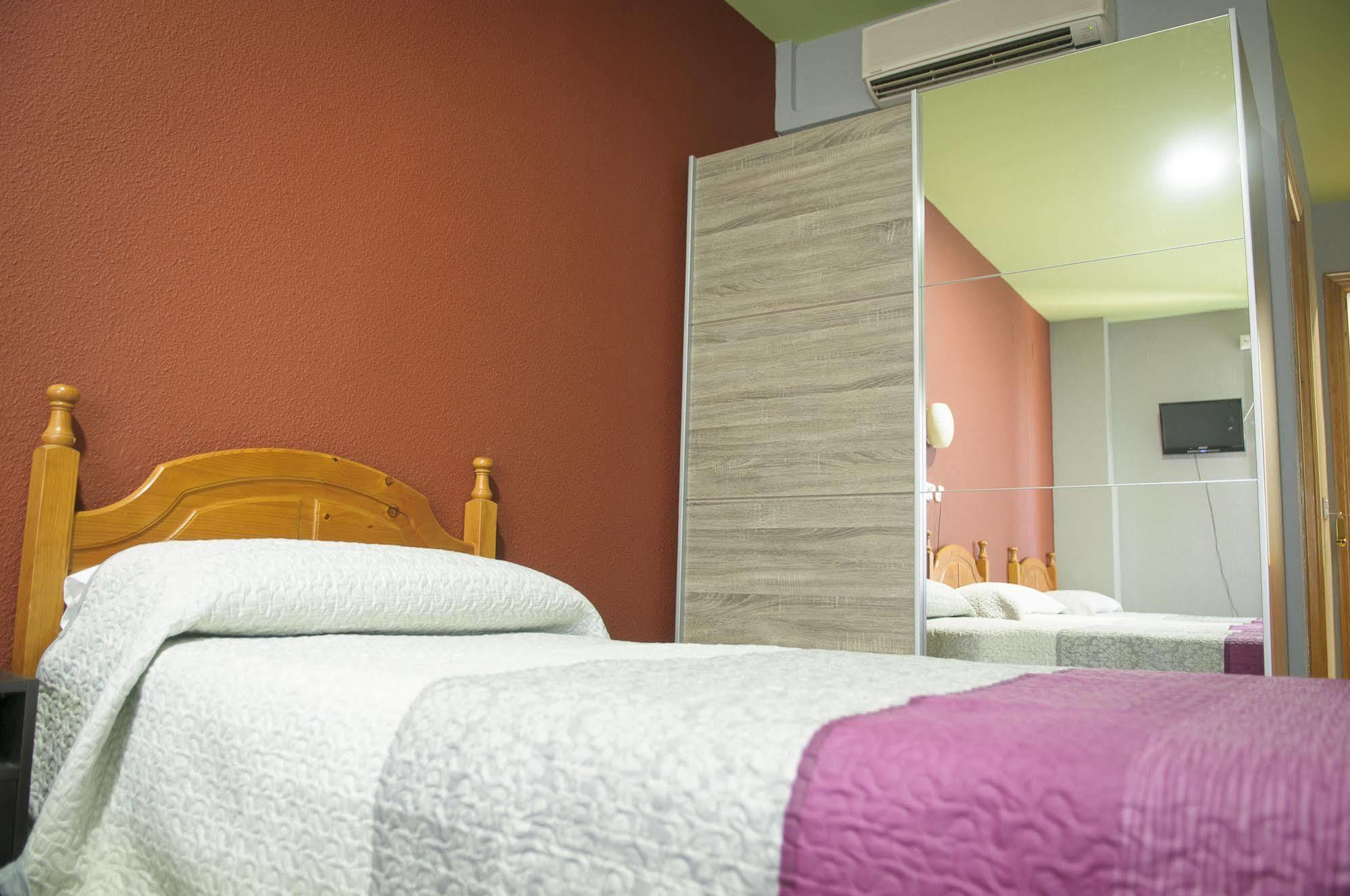 Hotel Lux Aljarafe Mairena del Aljarafe Bagian luar foto