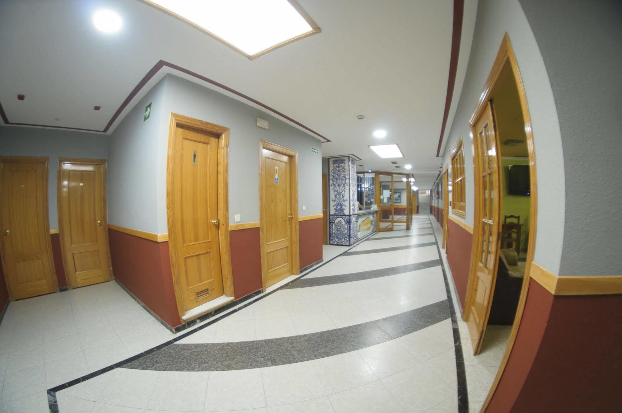 Hotel Lux Aljarafe Mairena del Aljarafe Bagian luar foto